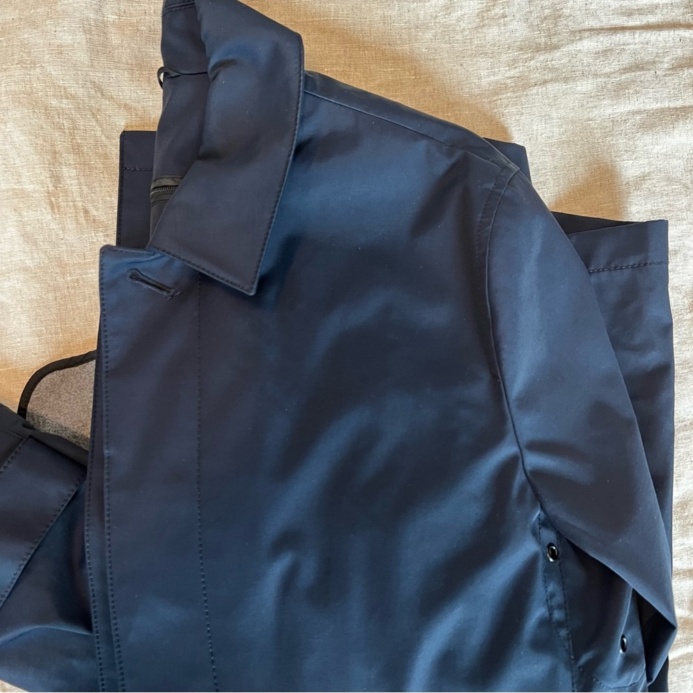 Banana Republic raincoat navy